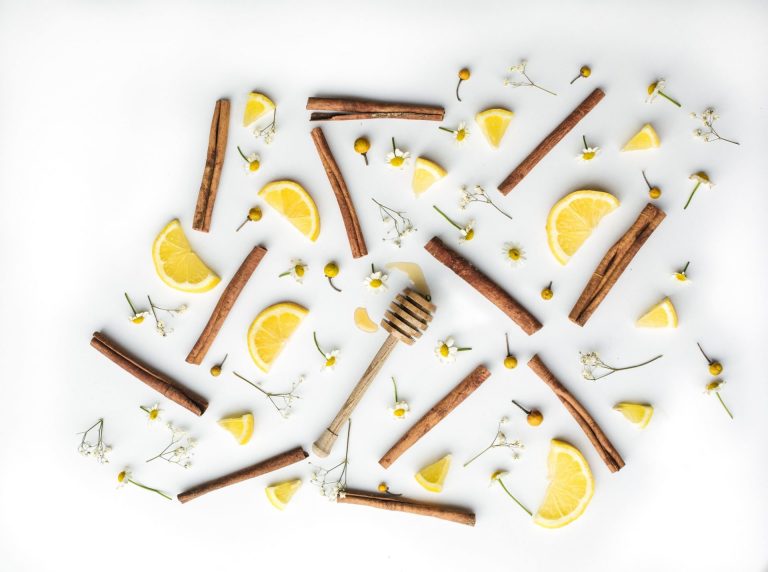 Lemon, cardamom and honey cake